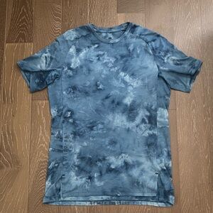 Lululemon License to Train Short Sleeve Shirt